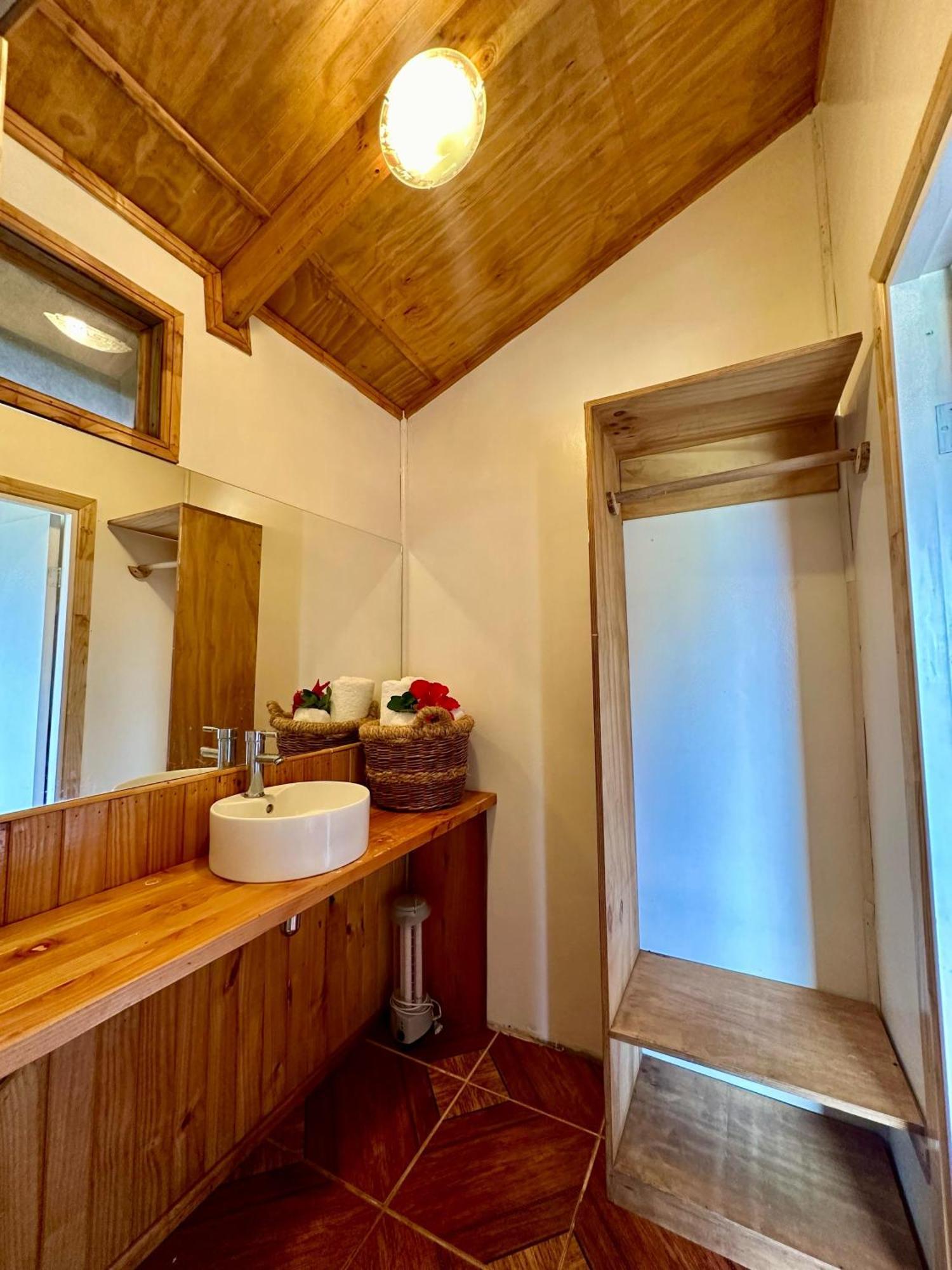 Paraiso Sunset Bungalows Hanga Roa Esterno foto