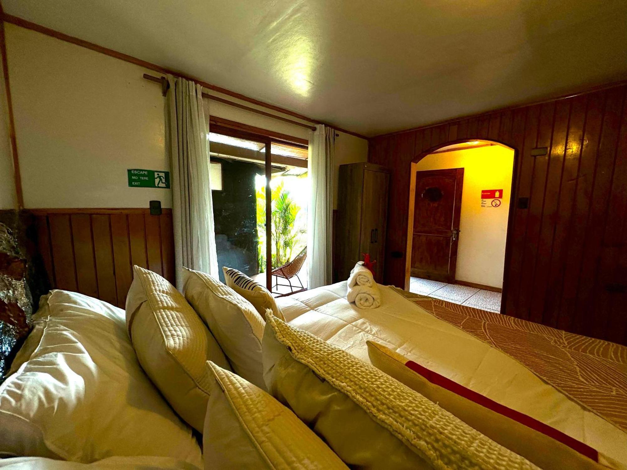 Paraiso Sunset Bungalows Hanga Roa Esterno foto