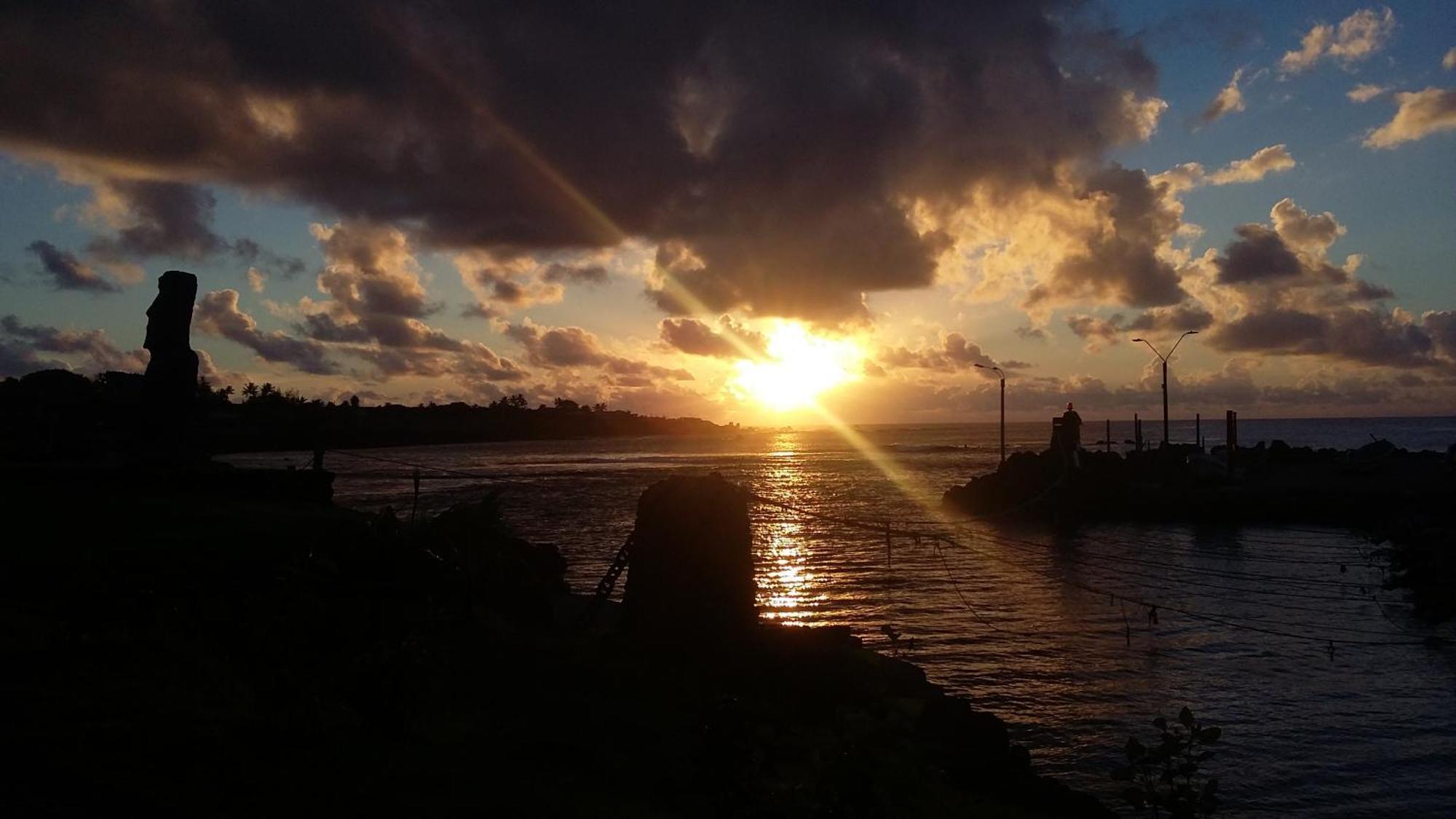 Paraiso Sunset Bungalows Hanga Roa Esterno foto
